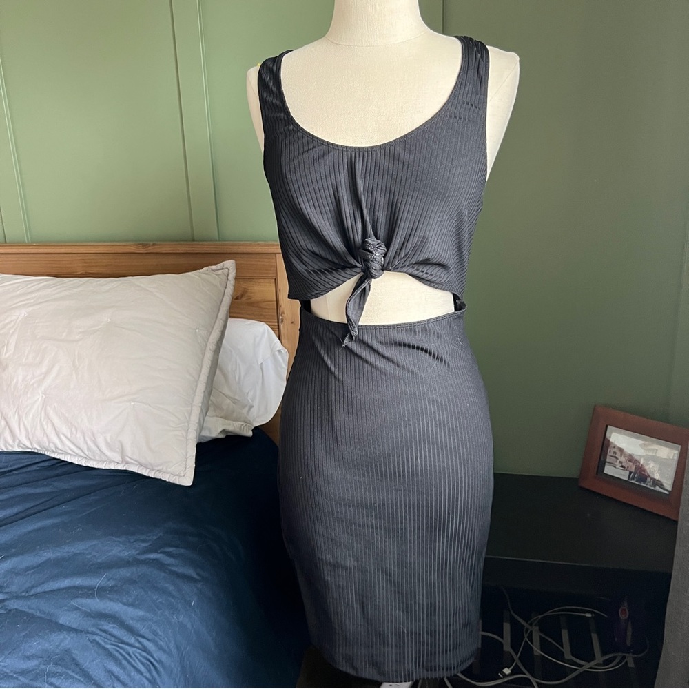 Victoria Sport Cut Out Tie Athletic Dress